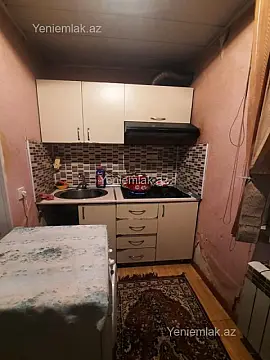 Satılır 1 otaqlı köhnə tikili 32 m²