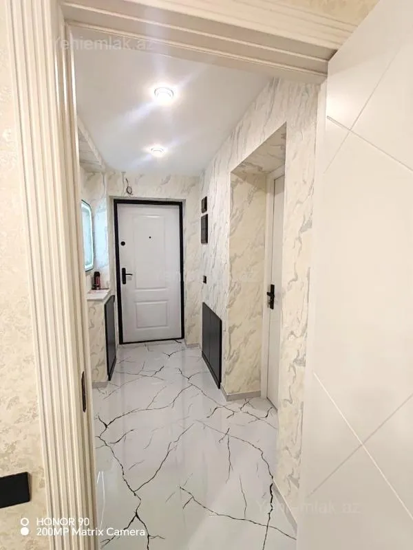 Satılır 3 otaqlı köhnə tikili 70 m²