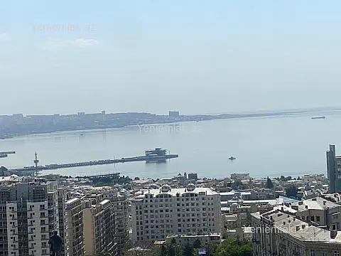 Satılır 4 otaqlı yeni tikili 180 m²