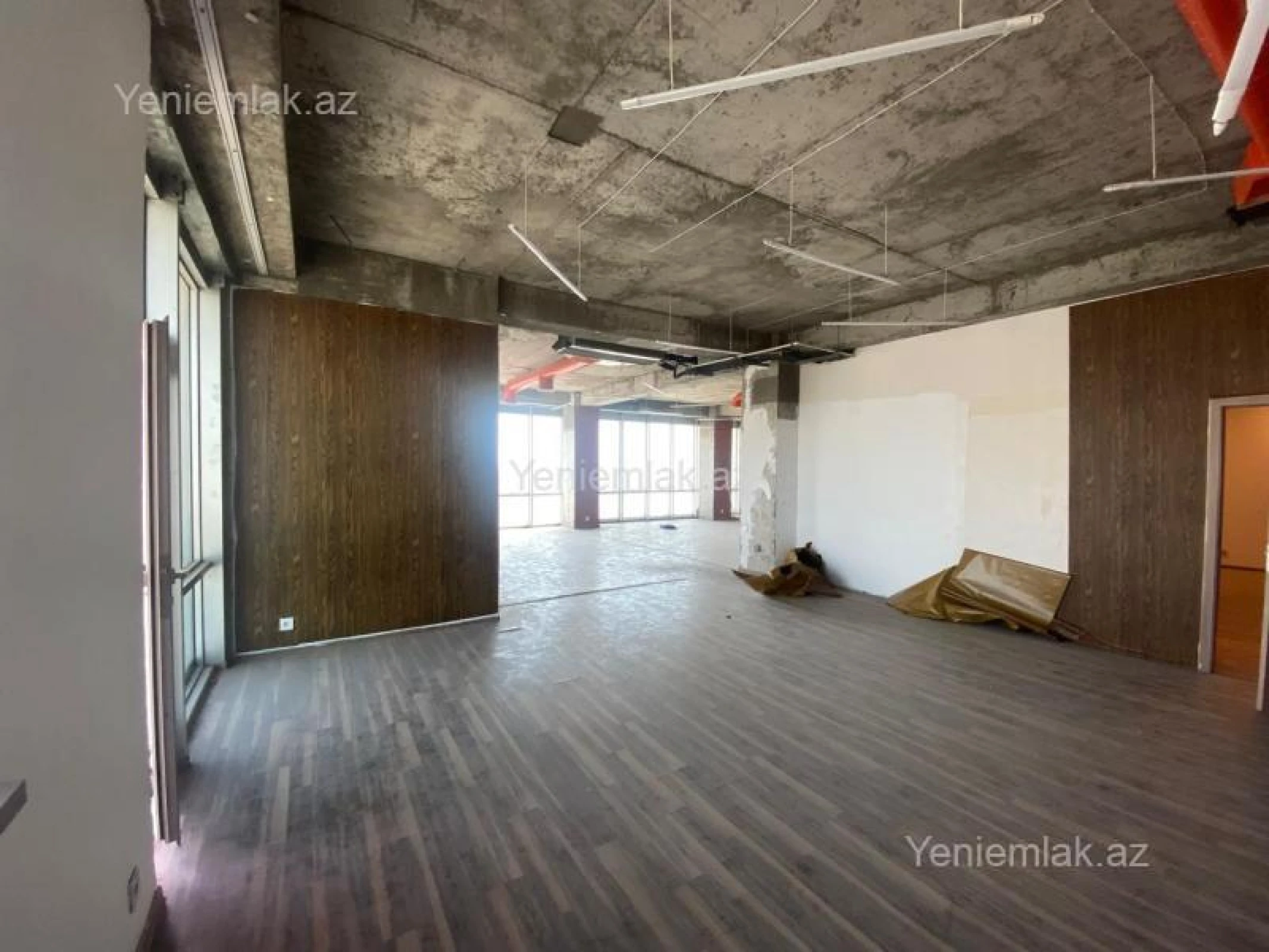 Satılır 4 otaqlı yeni tikili 180 m²