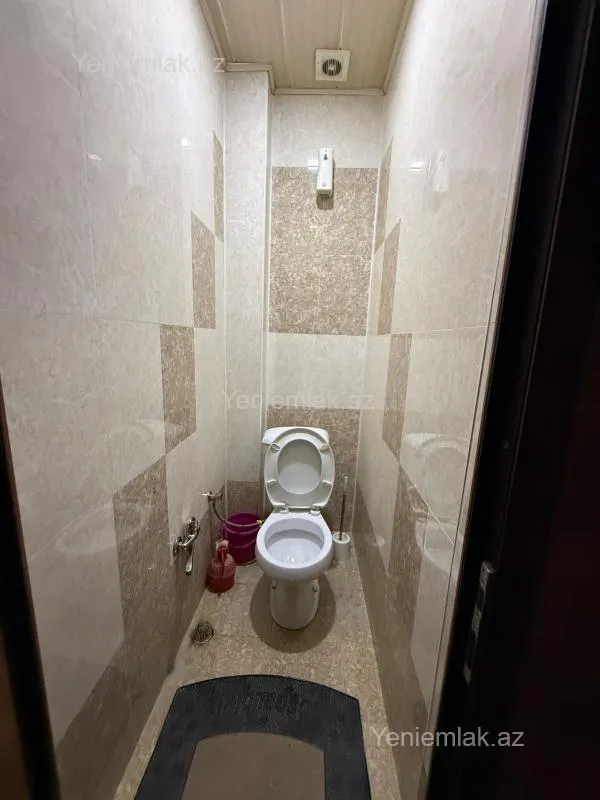 Satılır 3 otaqlı köhnə tikili 100 m²