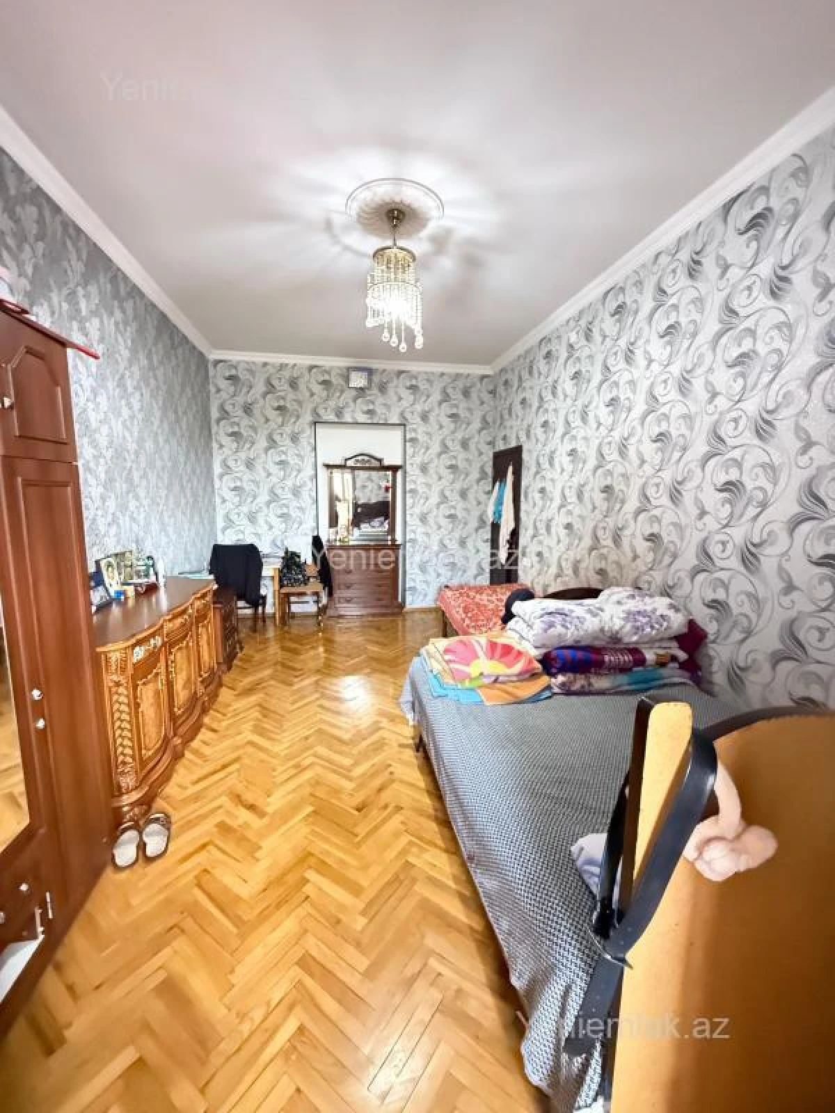 Satılır 3 otaqlı köhnə tikili 100 m²