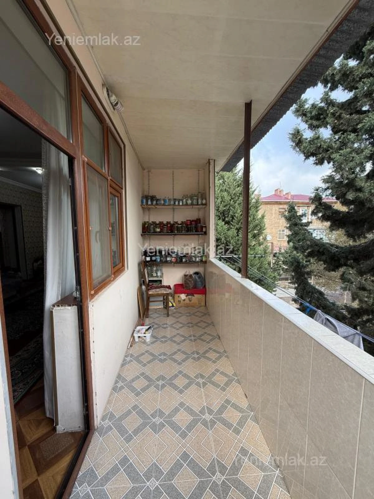 Satılır 3 otaqlı köhnə tikili 100 m²