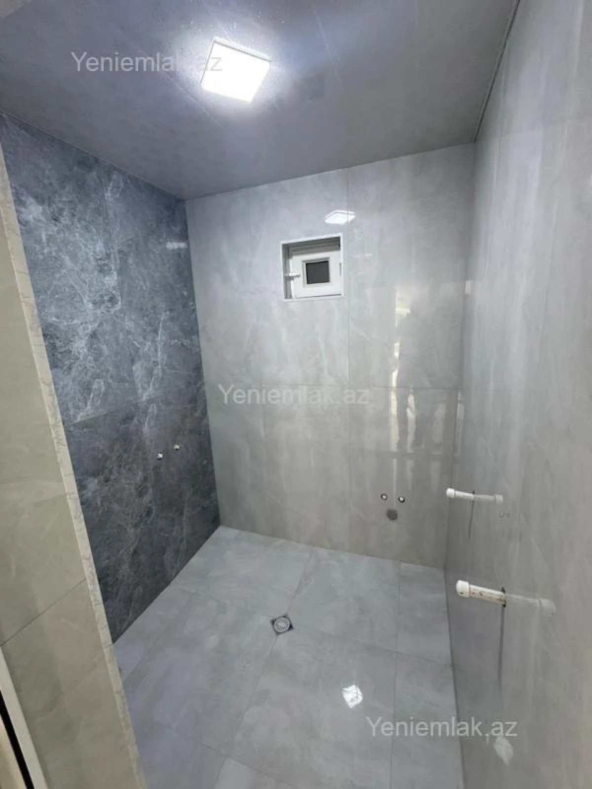 Satılır 5 otaqlı həyət evi 160 m²