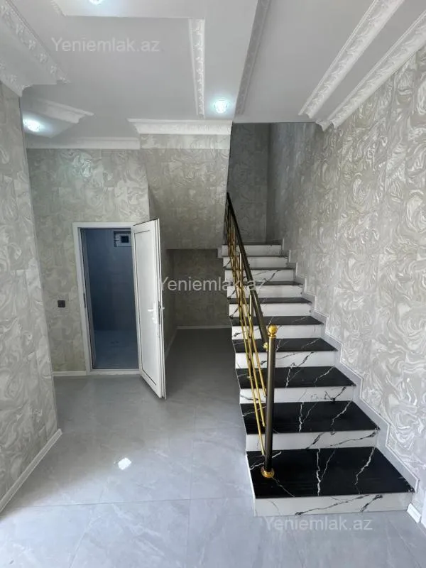 Satılır 5 otaqlı həyət evi 160 m²