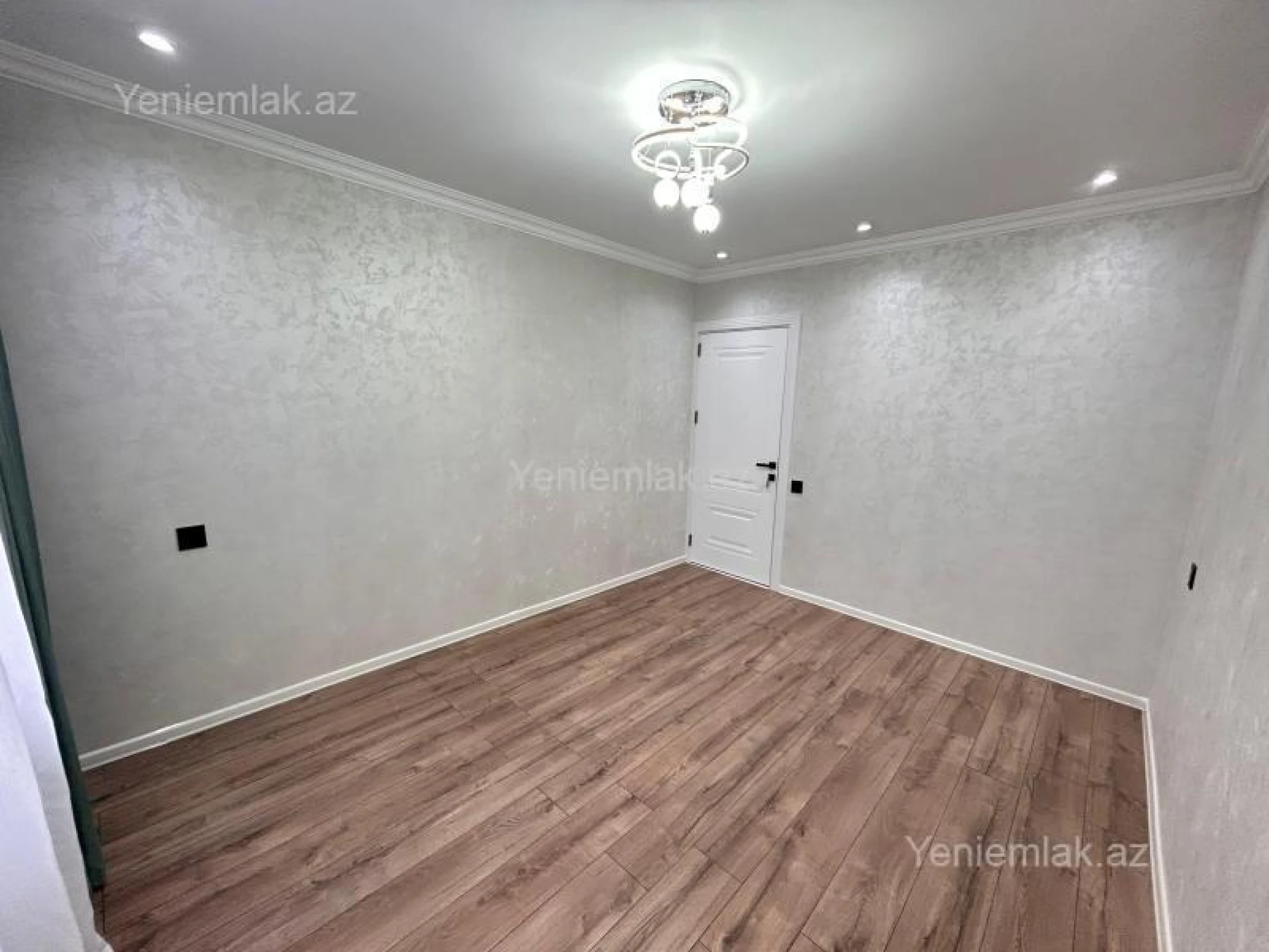 Satılır 3 otaqlı köhnə tikili 76 m²