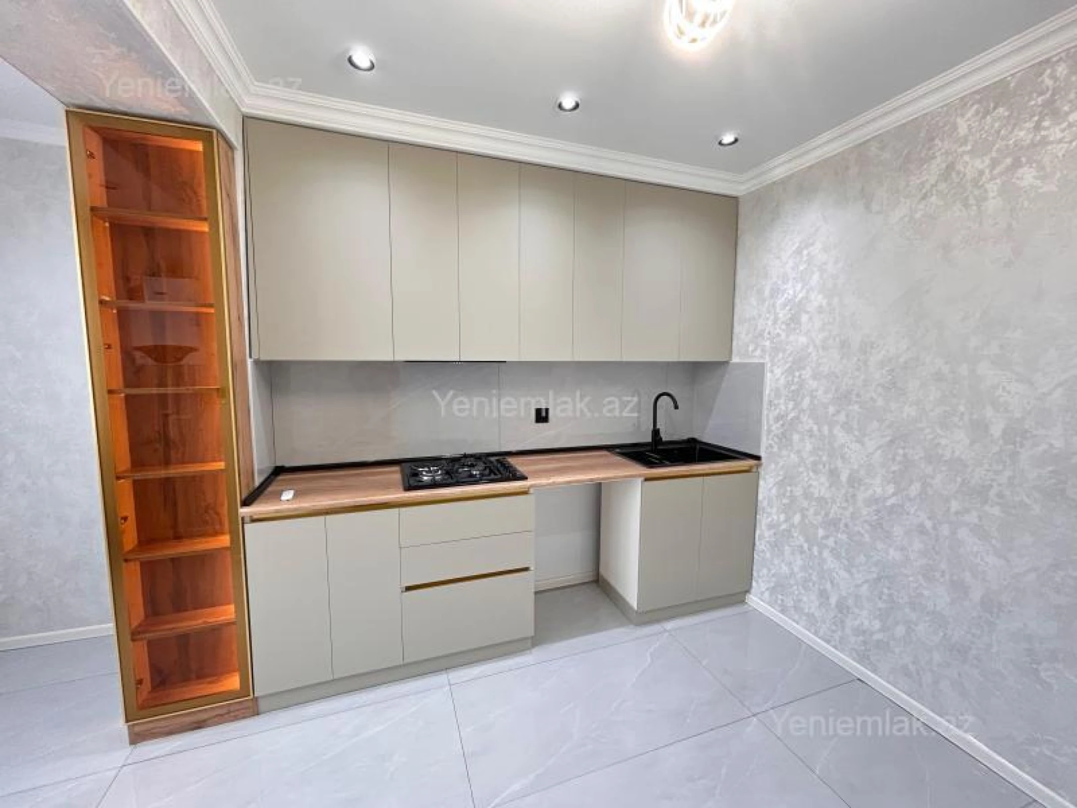 Satılır 3 otaqlı köhnə tikili 76 m²