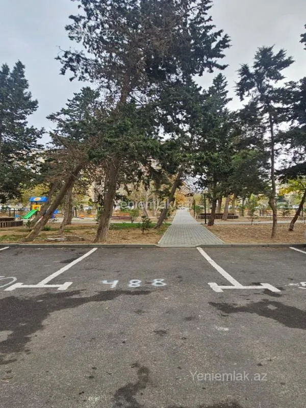 Satılır 3 otaqlı köhnə tikili 90 m²