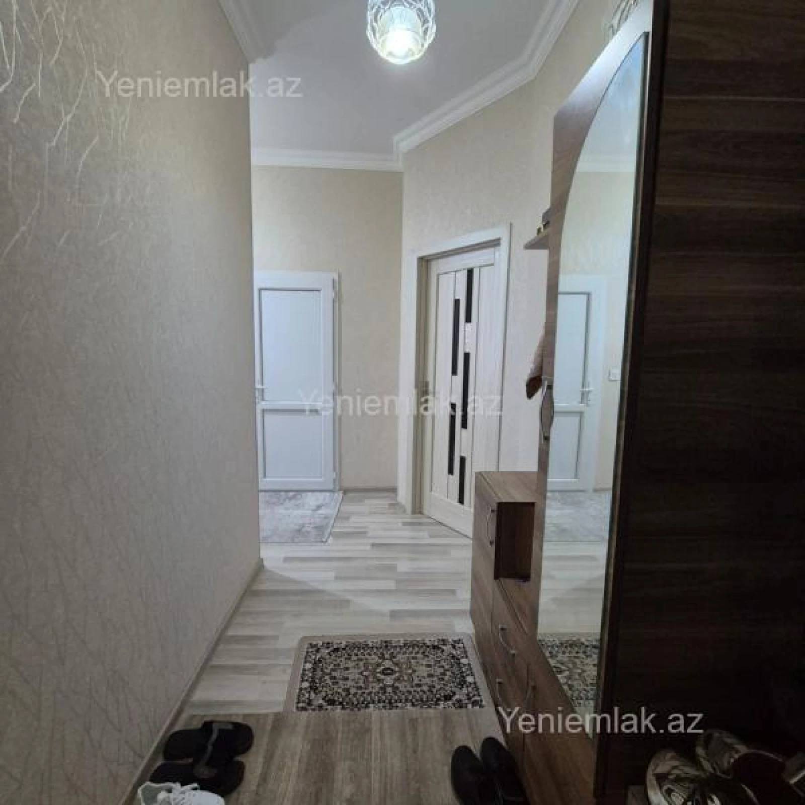 Satılır 2 otaqlı yeni tikili 60 m²