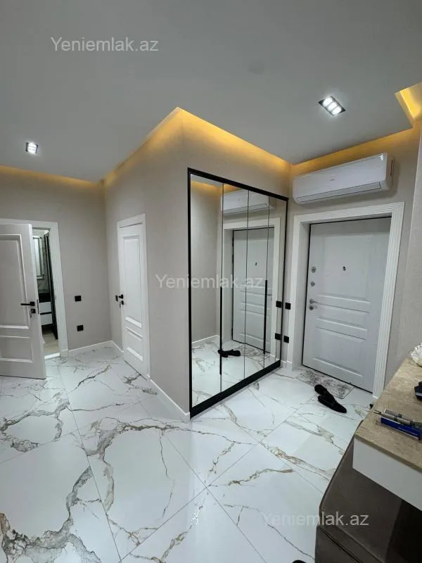 Satılır 2 otaqlı yeni tikili 83 m²