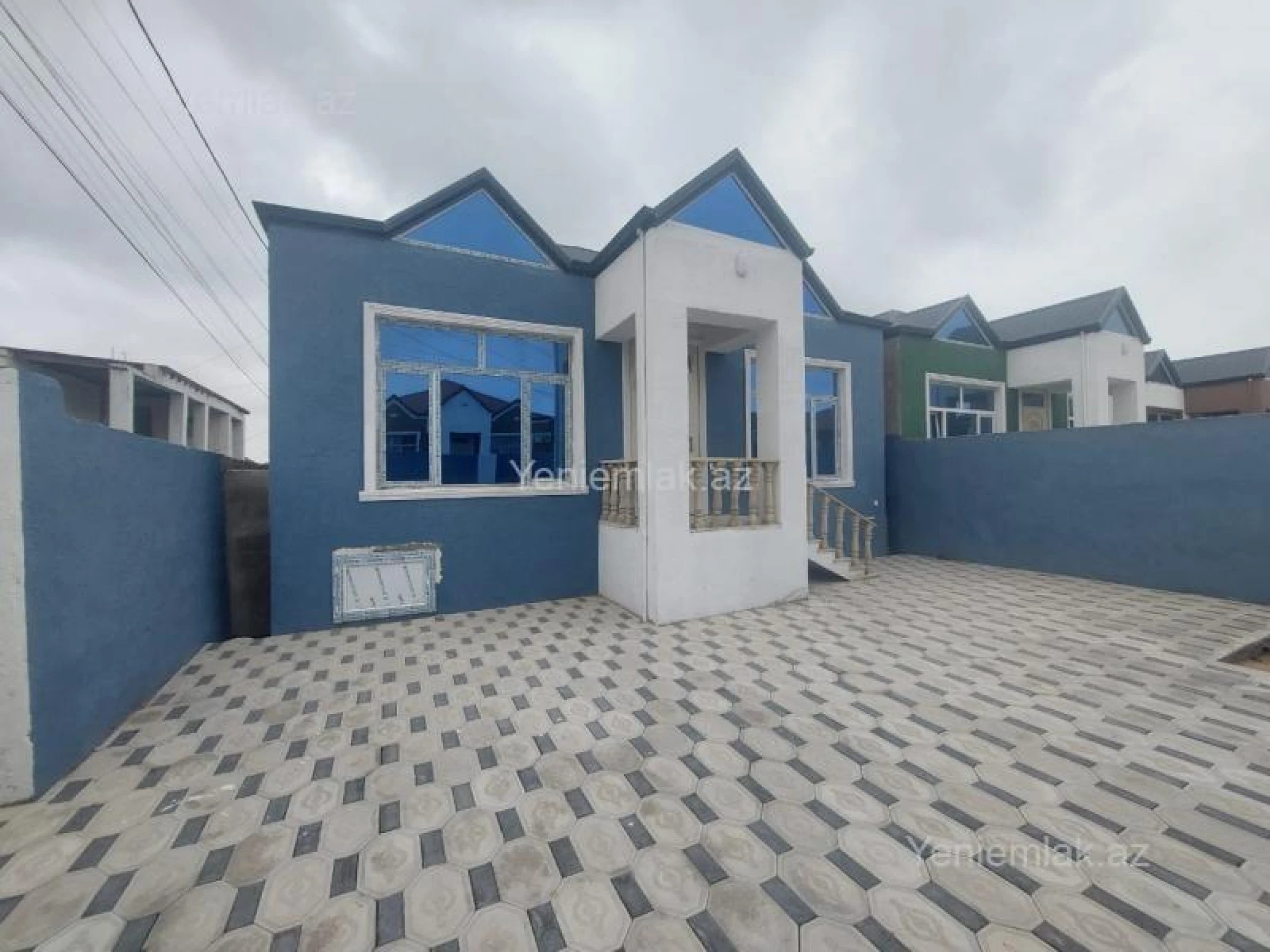 Satılır 4 otaqlı həyət evi 100 m²