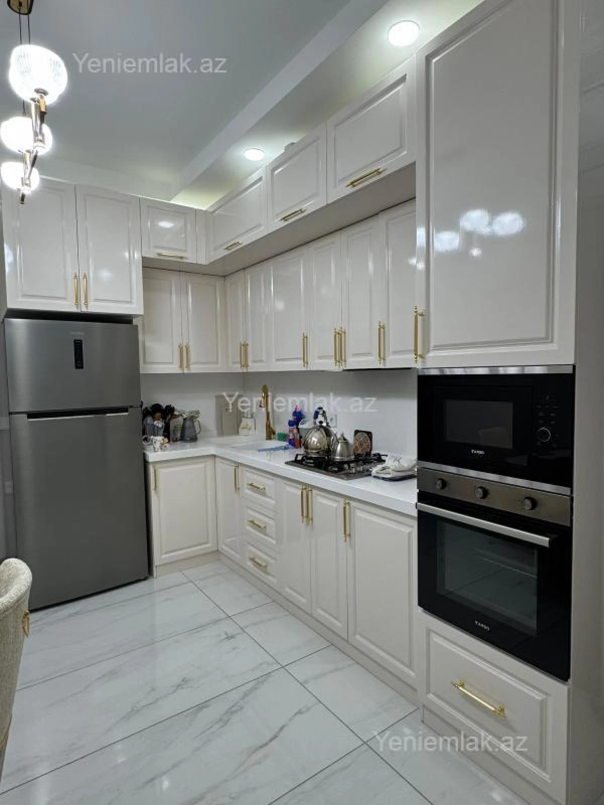 Satılır 2 otaqlı yeni tikili 82 m²