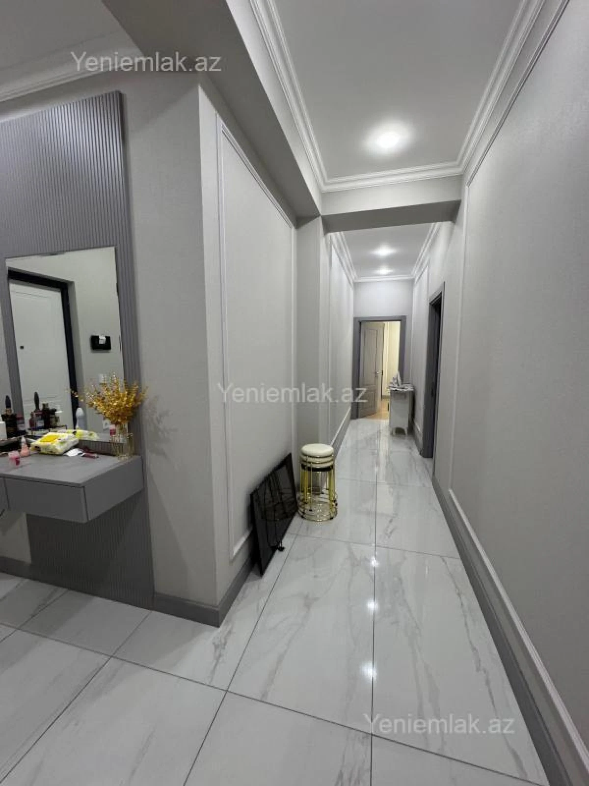 Satılır 2 otaqlı yeni tikili 82 m²