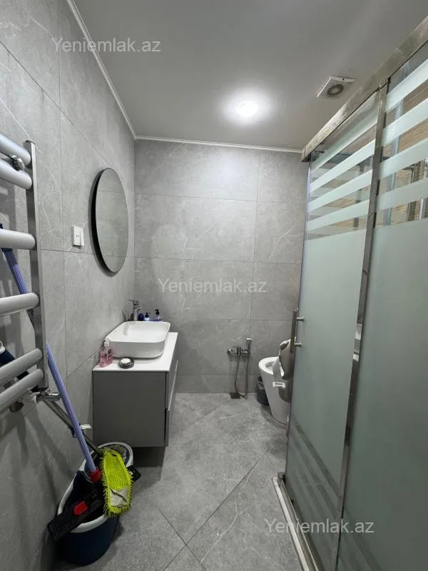 Satılır 2 otaqlı yeni tikili 82 m²