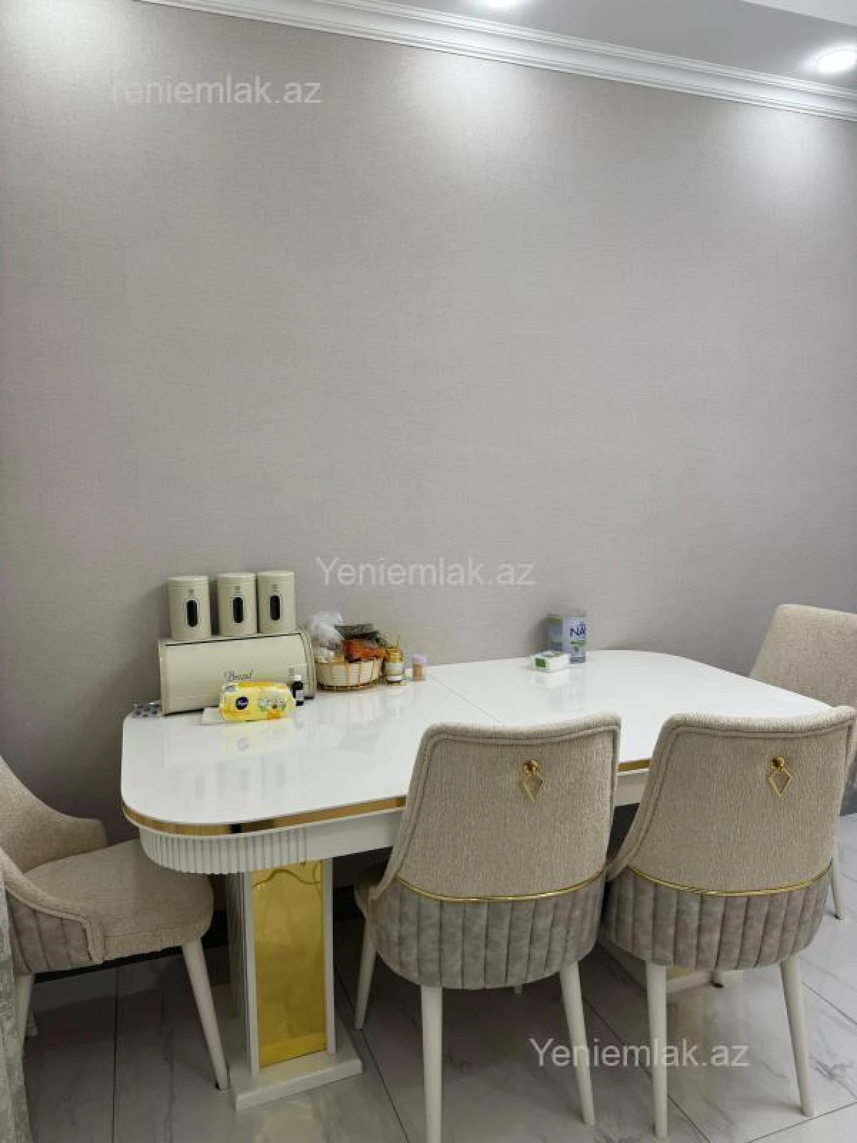 Satılır 2 otaqlı yeni tikili 82 m²