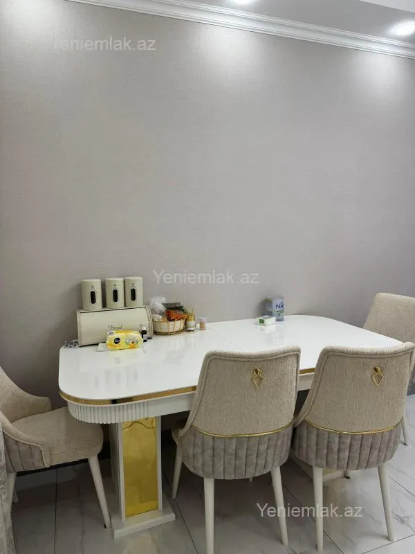 Satılır 2 otaqlı yeni tikili 82 m²