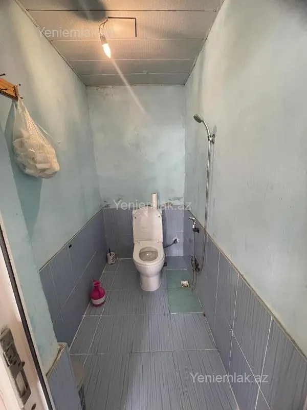Satılır 5 otaqlı həyət evi 280 m²