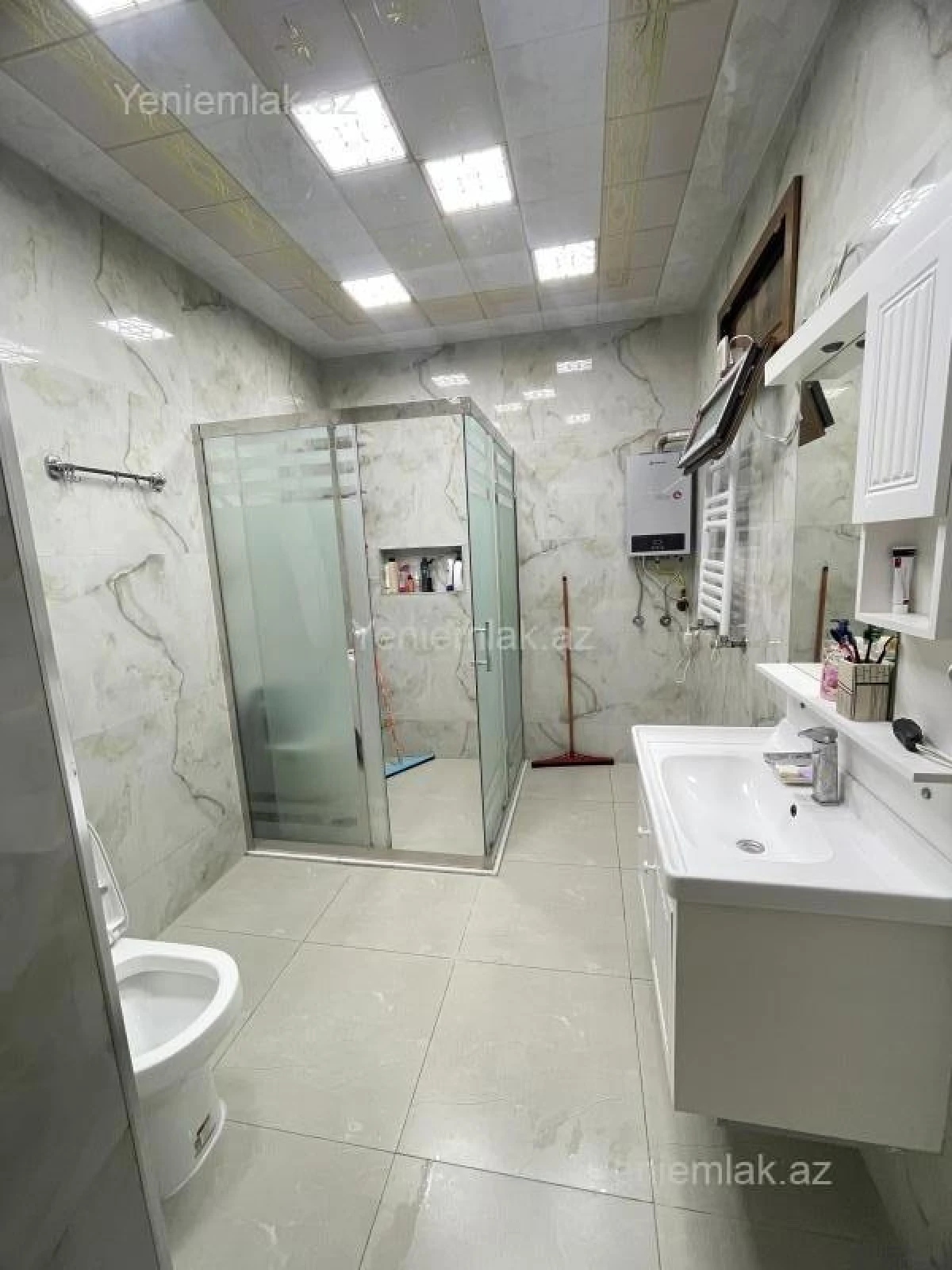 Satılır 5 otaqlı həyət evi 280 m²