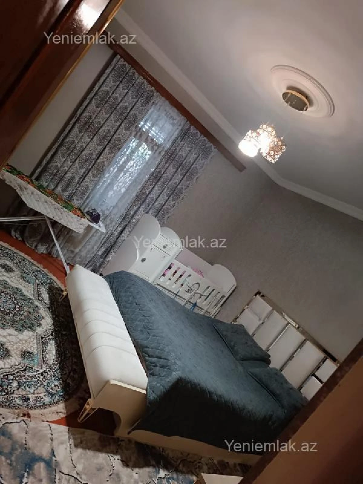 Satılır 5 otaqlı həyət evi 280 m²