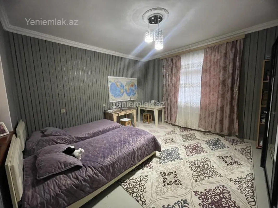 Satılır 5 otaqlı həyət evi 280 m²