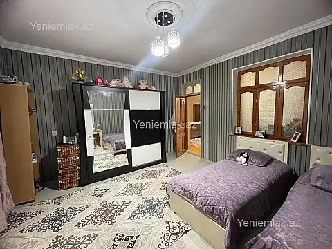 Satılır 5 otaqlı həyət evi 280 m²
