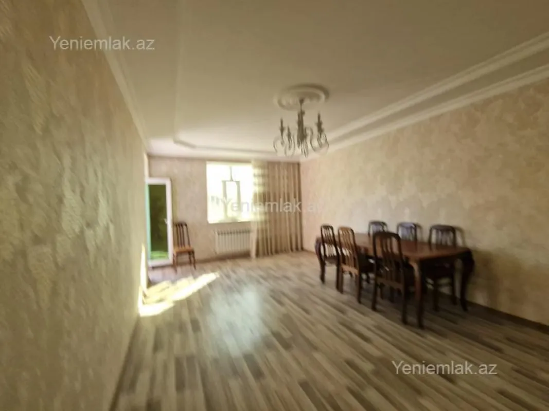 Satılır 5 otaqlı həyət evi 145 m²