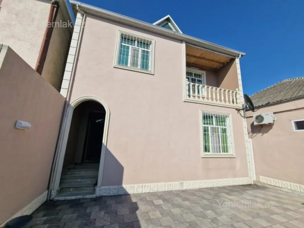 Satılır 5 otaqlı həyət evi 145 m²