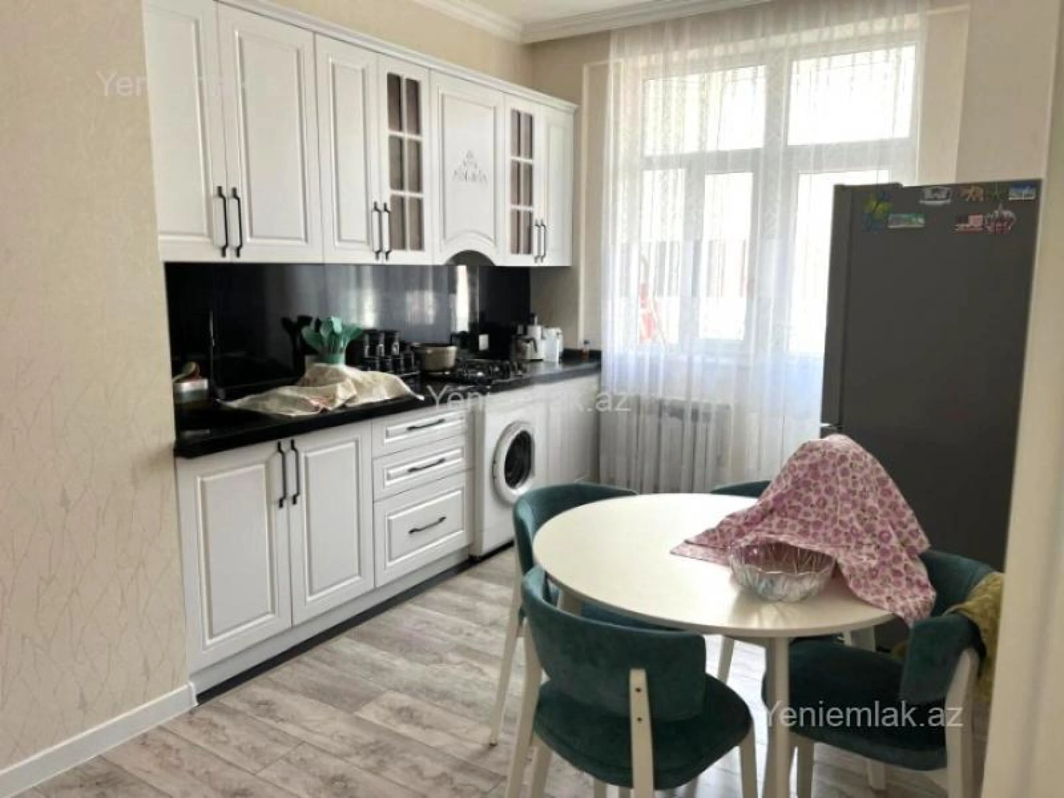 Satılır 3 otaqlı yeni tikili 100 m²