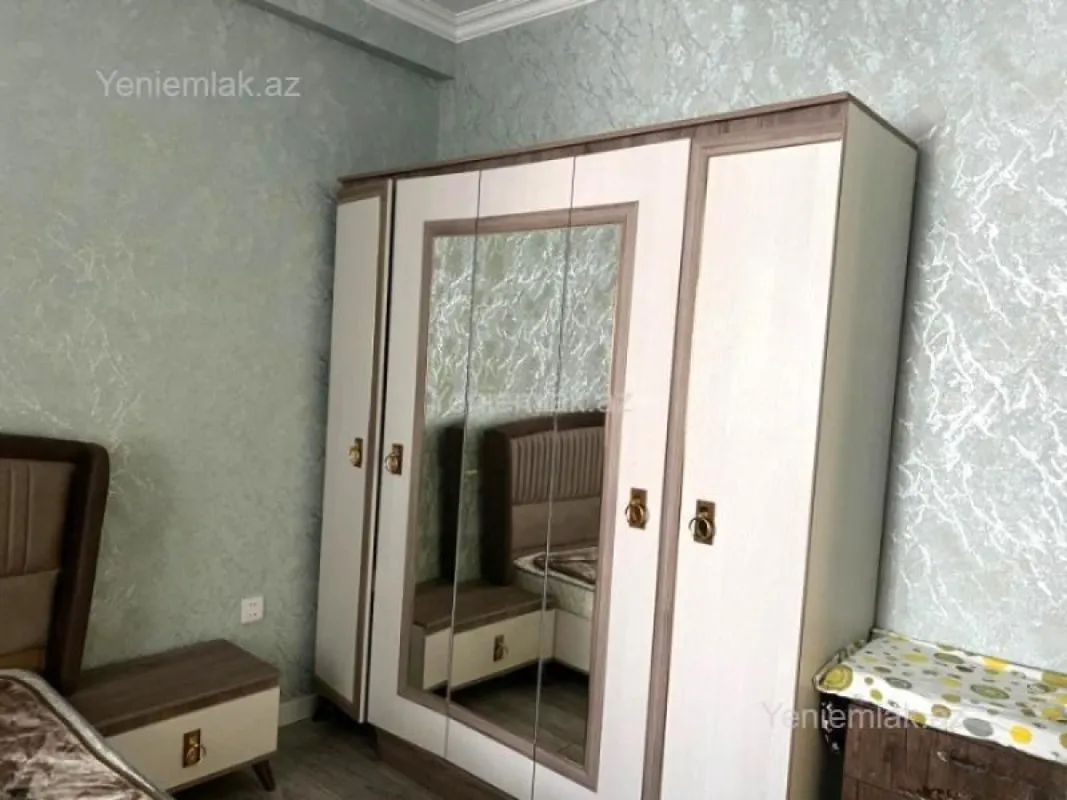 Satılır 3 otaqlı yeni tikili 100 m²