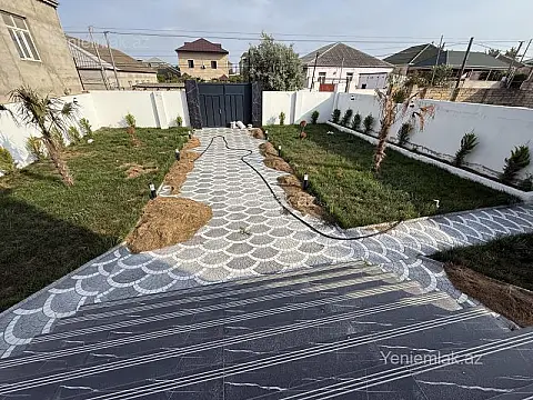 Satılır 5 otaqlı həyət evi 245 m²