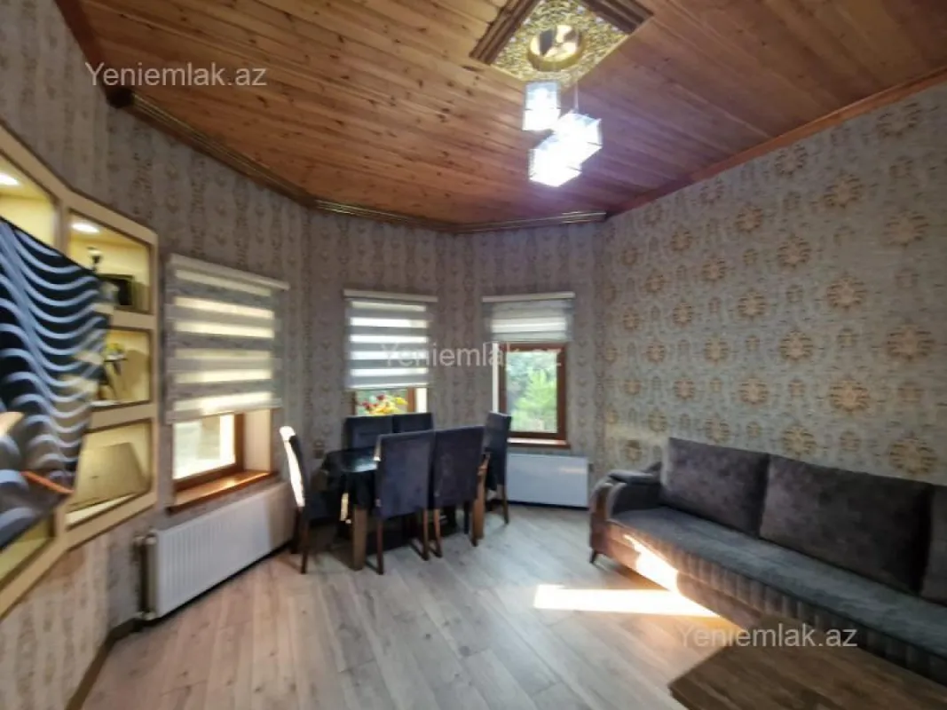 Satılır 5 otaqlı həyət evi 160 m²