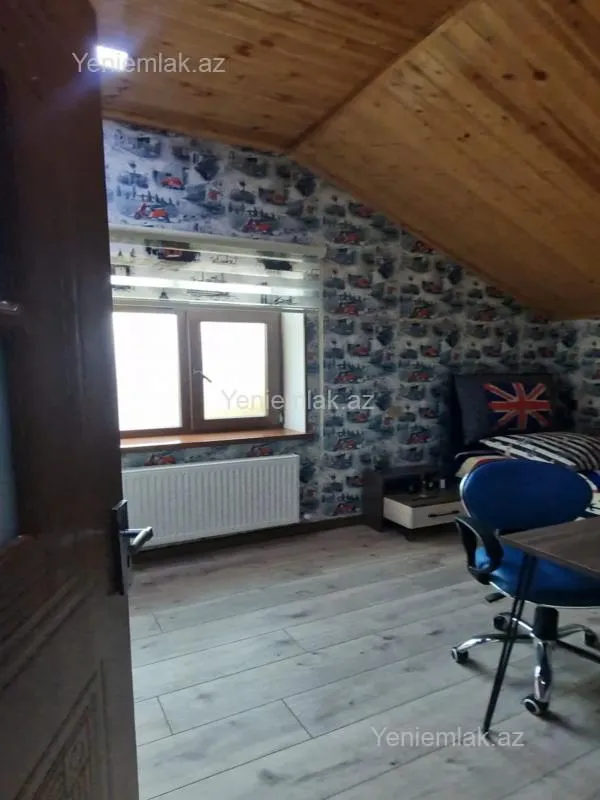 Satılır 5 otaqlı həyət evi 160 m²