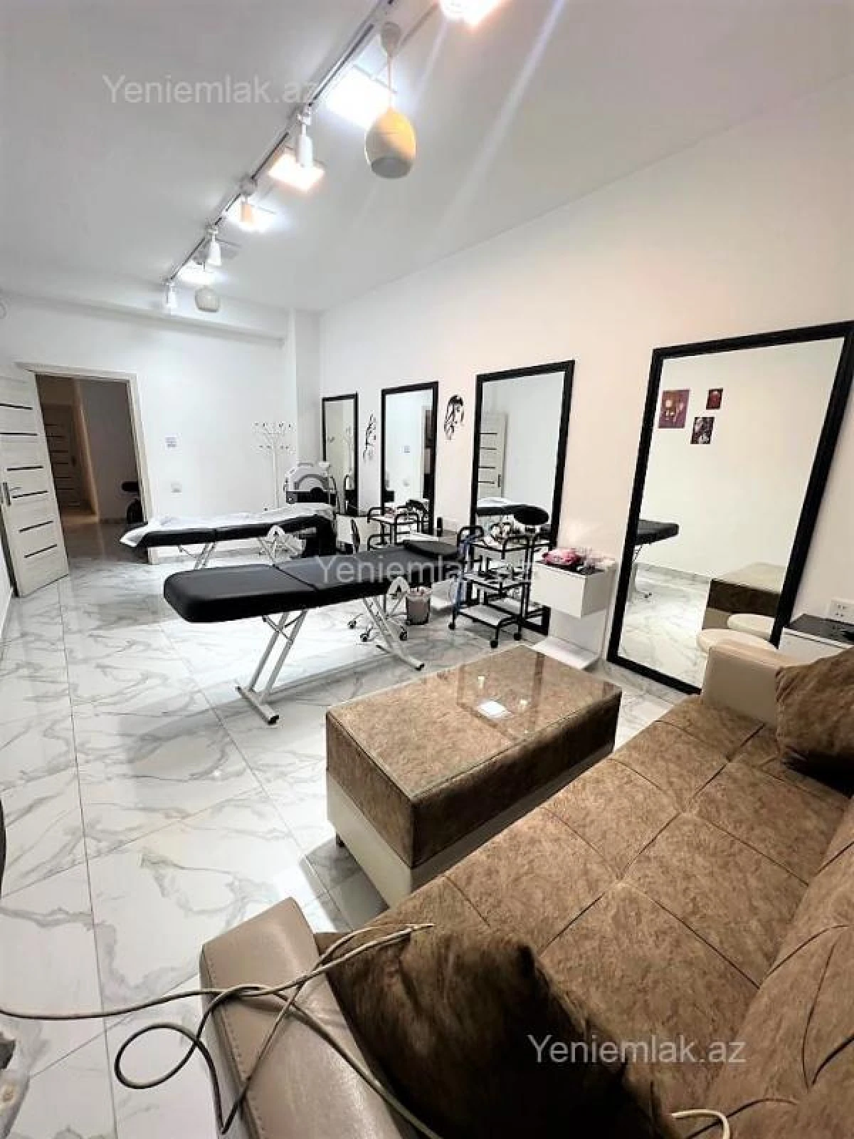 Satılır 7 otaqlı obyekt 160 m²