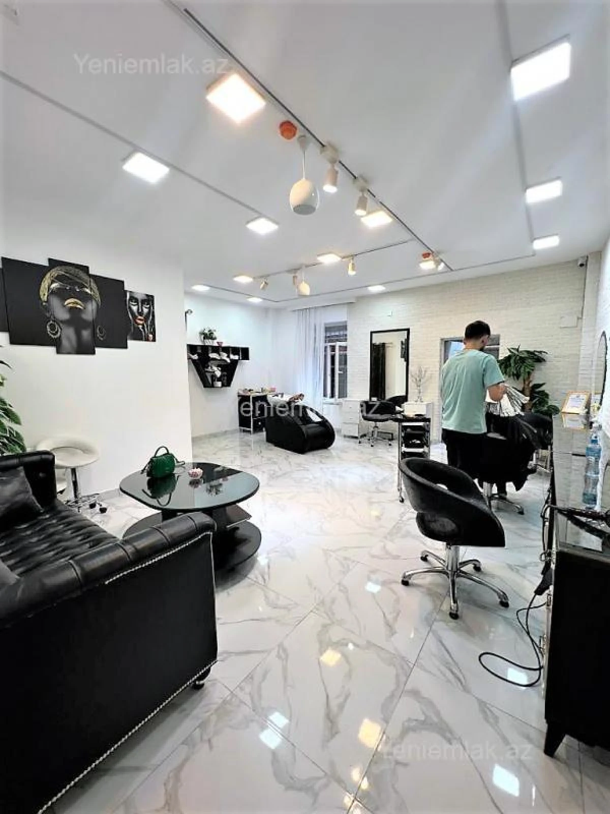 Satılır 7 otaqlı obyekt 160 m²