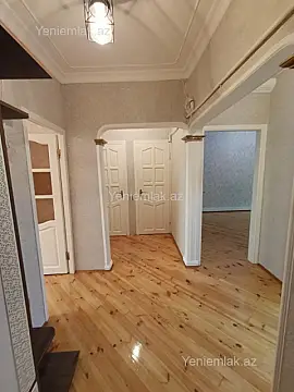 Satılır 3 otaqlı köhnə tikili 84 m²