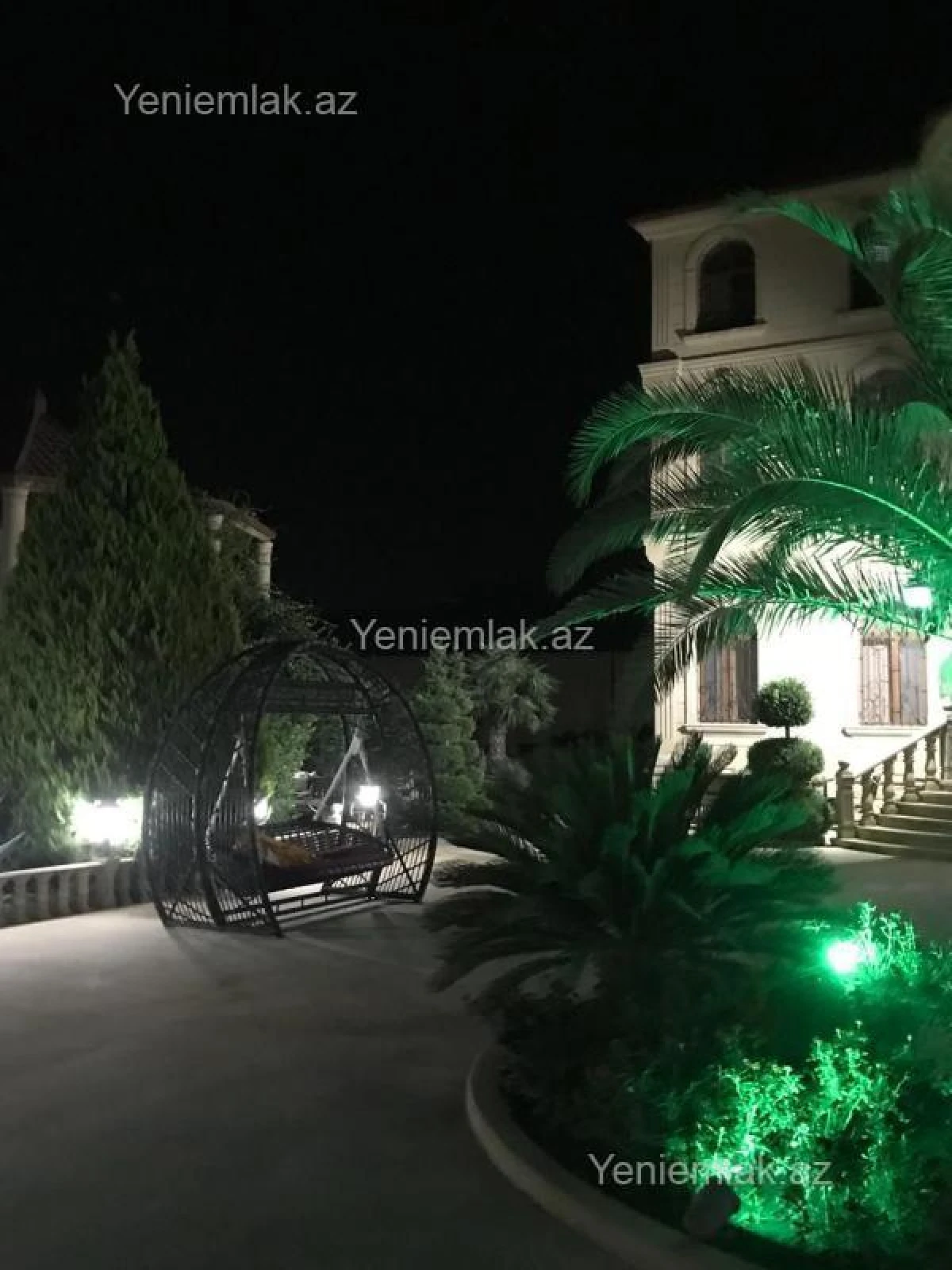 Satılır 5 otaqlı həyət evi 450 m²