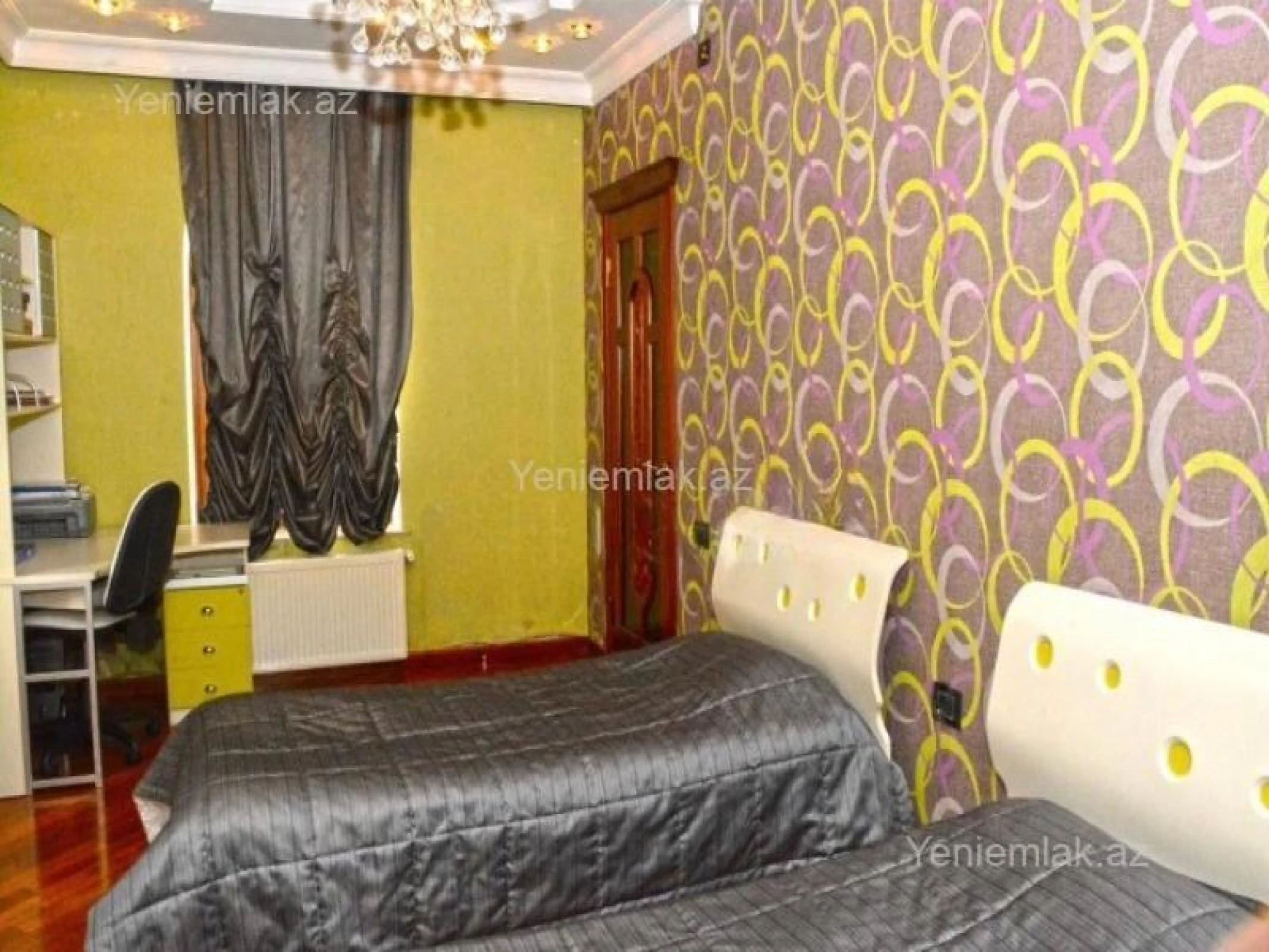 Satılır 5 otaqlı həyət evi 450 m²