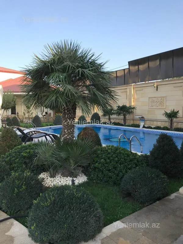 Satılır 5 otaqlı həyət evi 450 m²