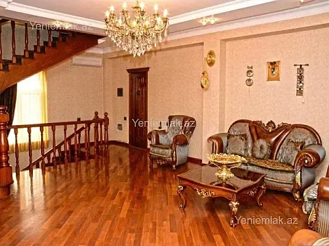 Satılır 5 otaqlı həyət evi 450 m²