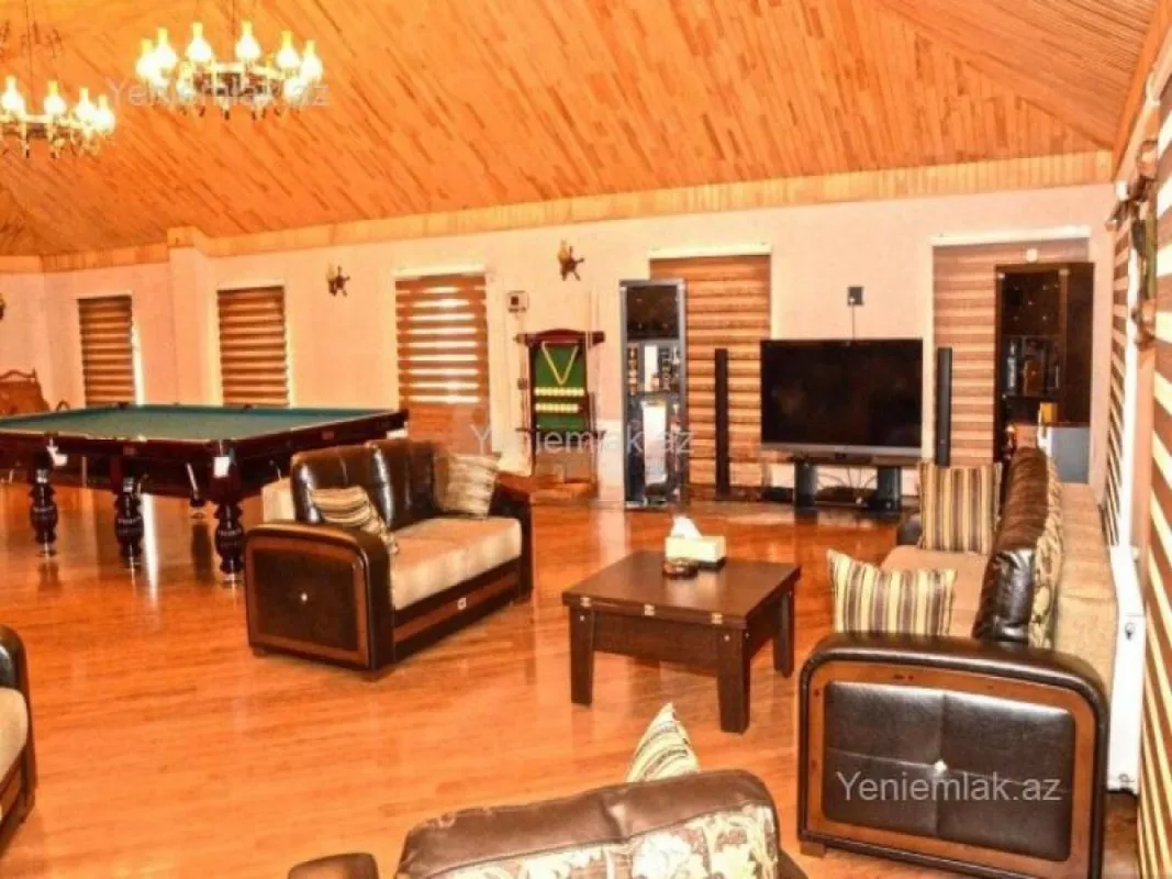 Satılır 5 otaqlı həyət evi 450 m²