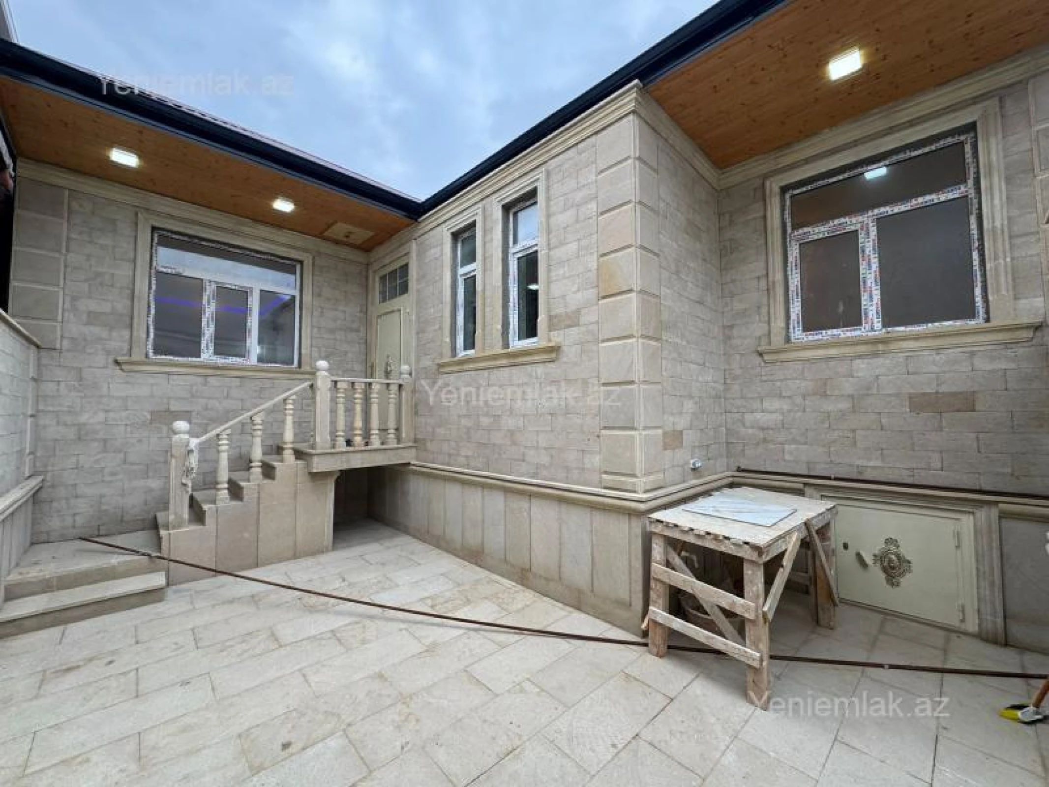 Satılır 3 otaqlı həyət evi 100 m²