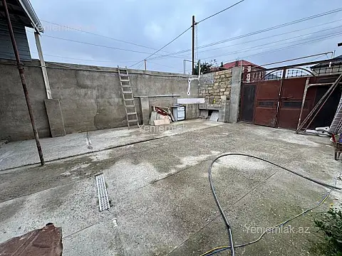 Satılır 4 otaqlı həyət evi 120 m²