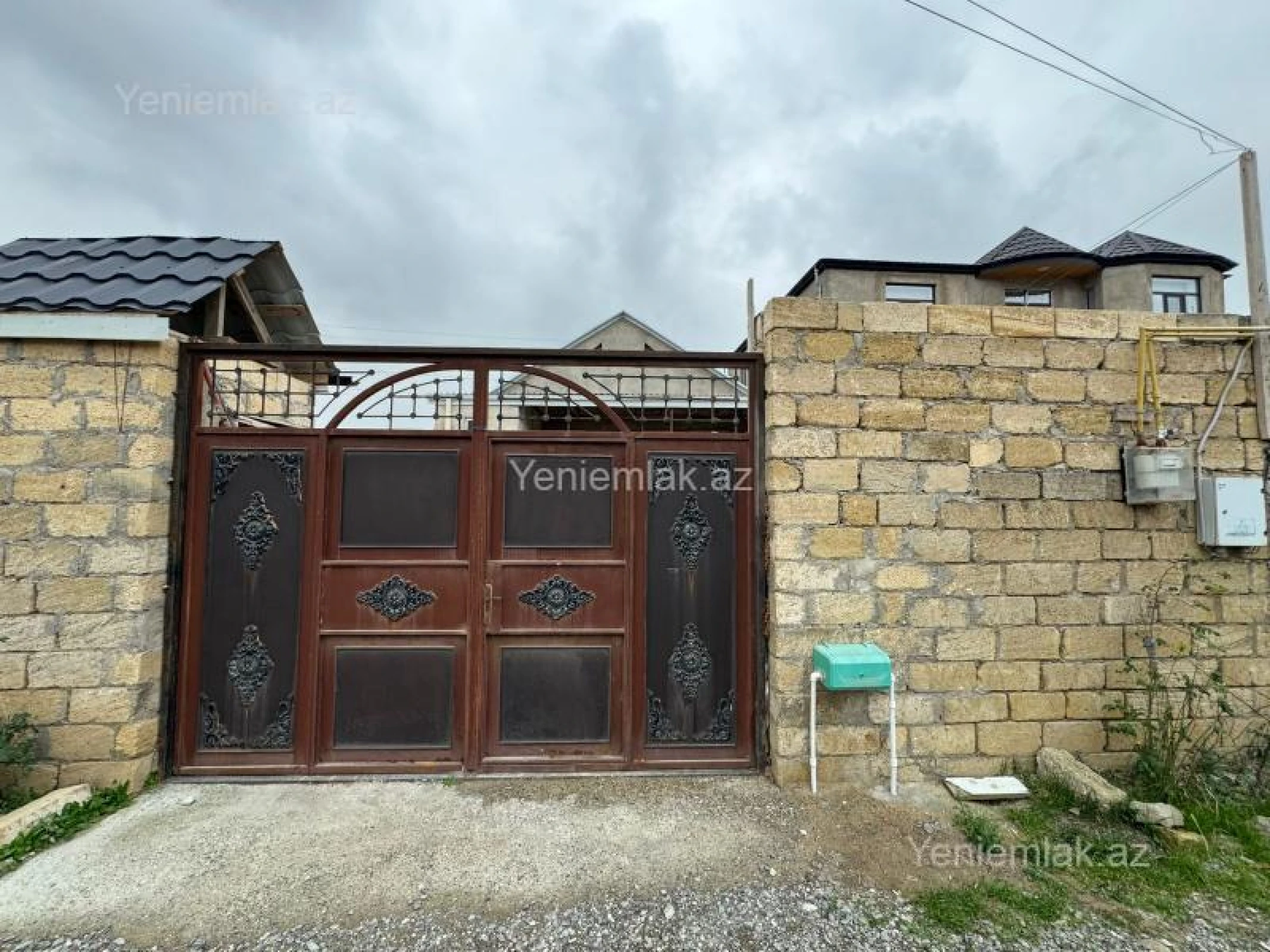 Satılır 4 otaqlı həyət evi 120 m²