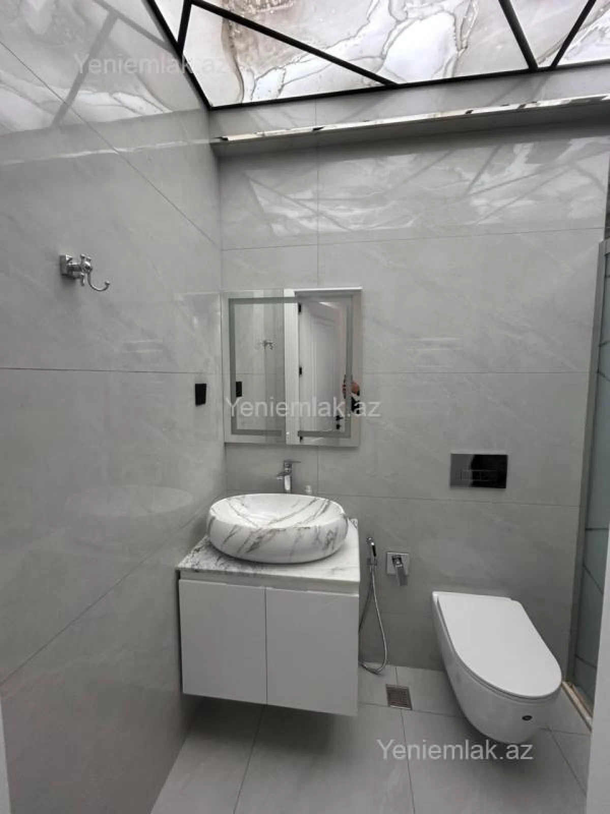 Satılır 3 otaqlı yeni tikili 84 m²