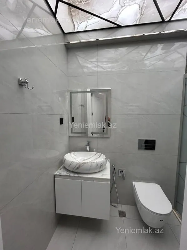 Satılır 3 otaqlı yeni tikili 84 m²