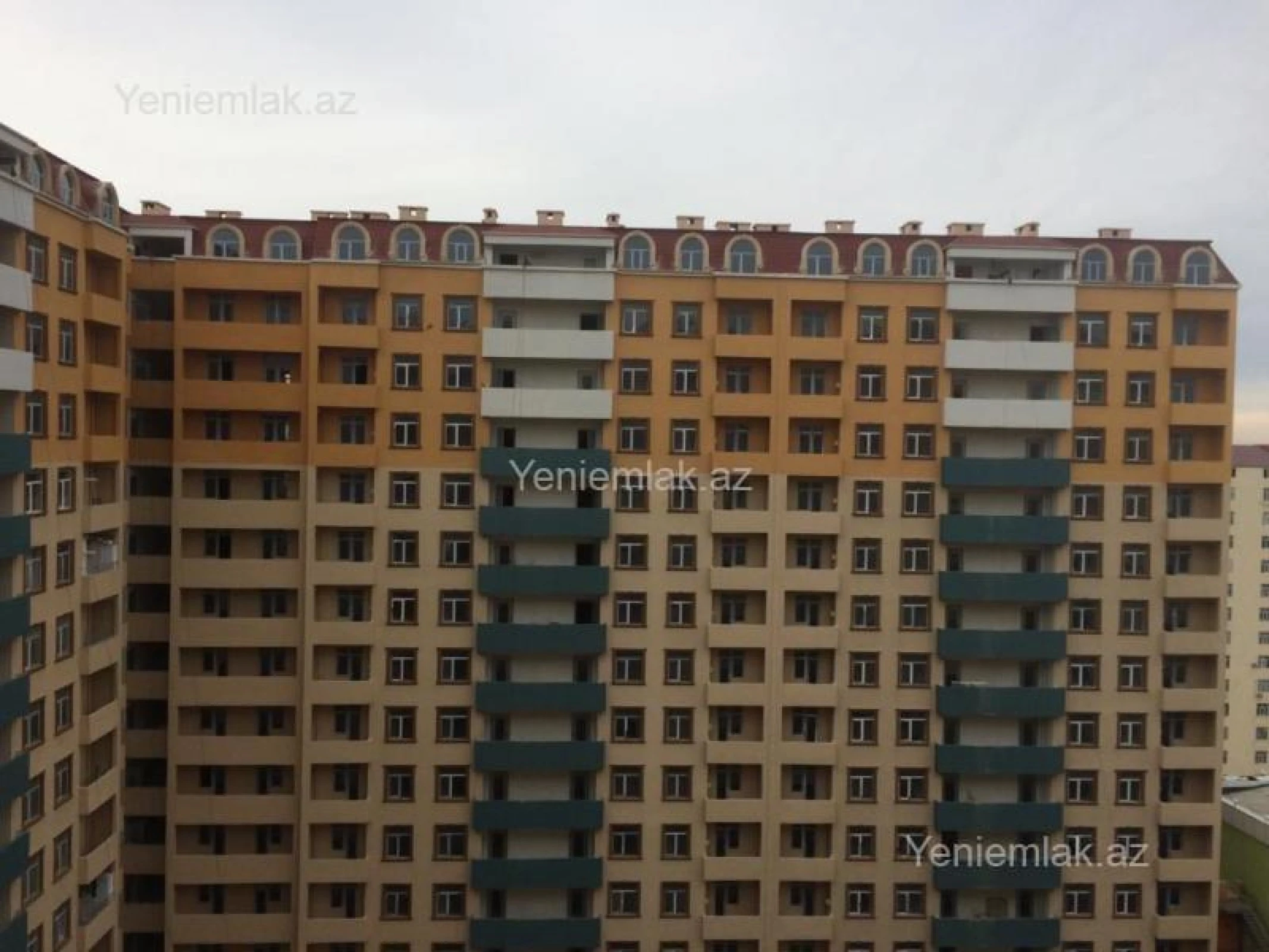 Satılır 4 otaqlı yeni tikili 155 m²