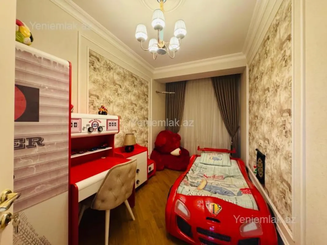 Satılır 4 otaqlı yeni tikili 155 m²