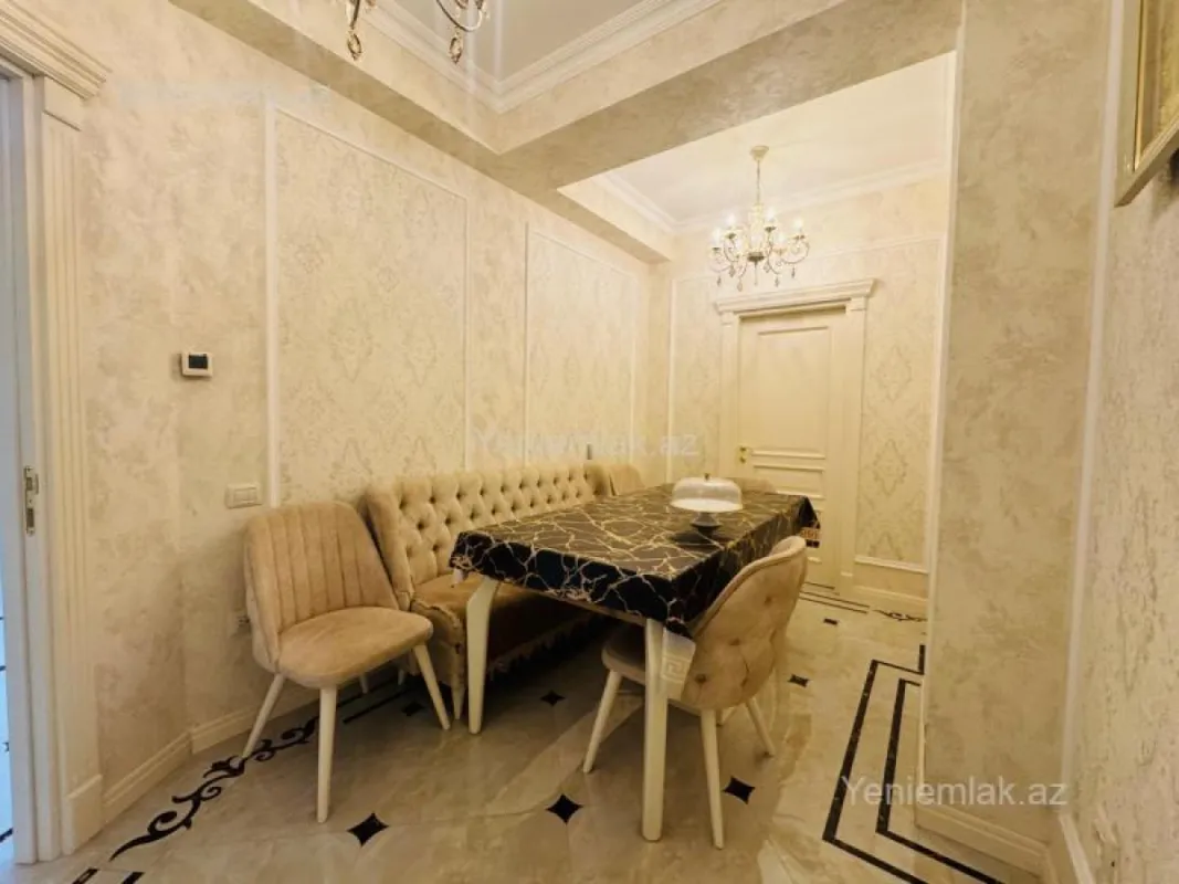 Satılır 4 otaqlı yeni tikili 155 m²