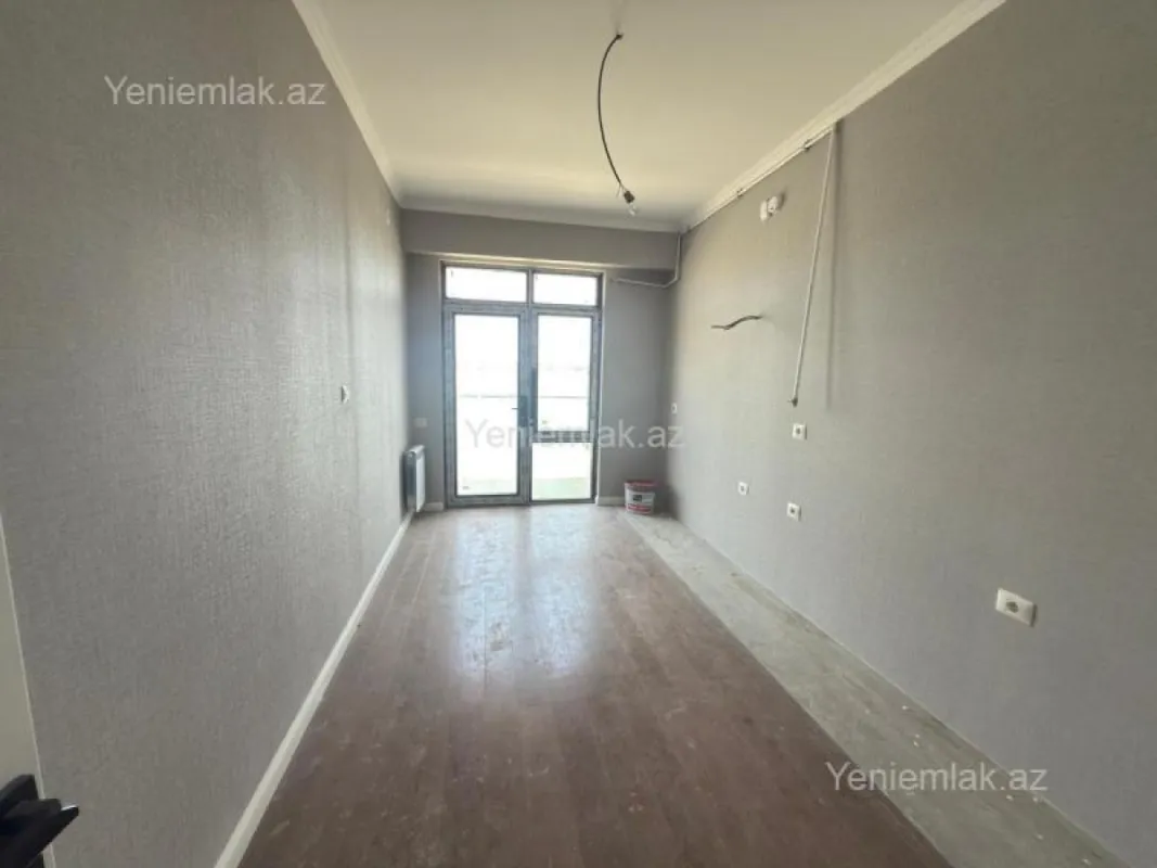 Satılır 4 otaqlı yeni tikili 120 m²