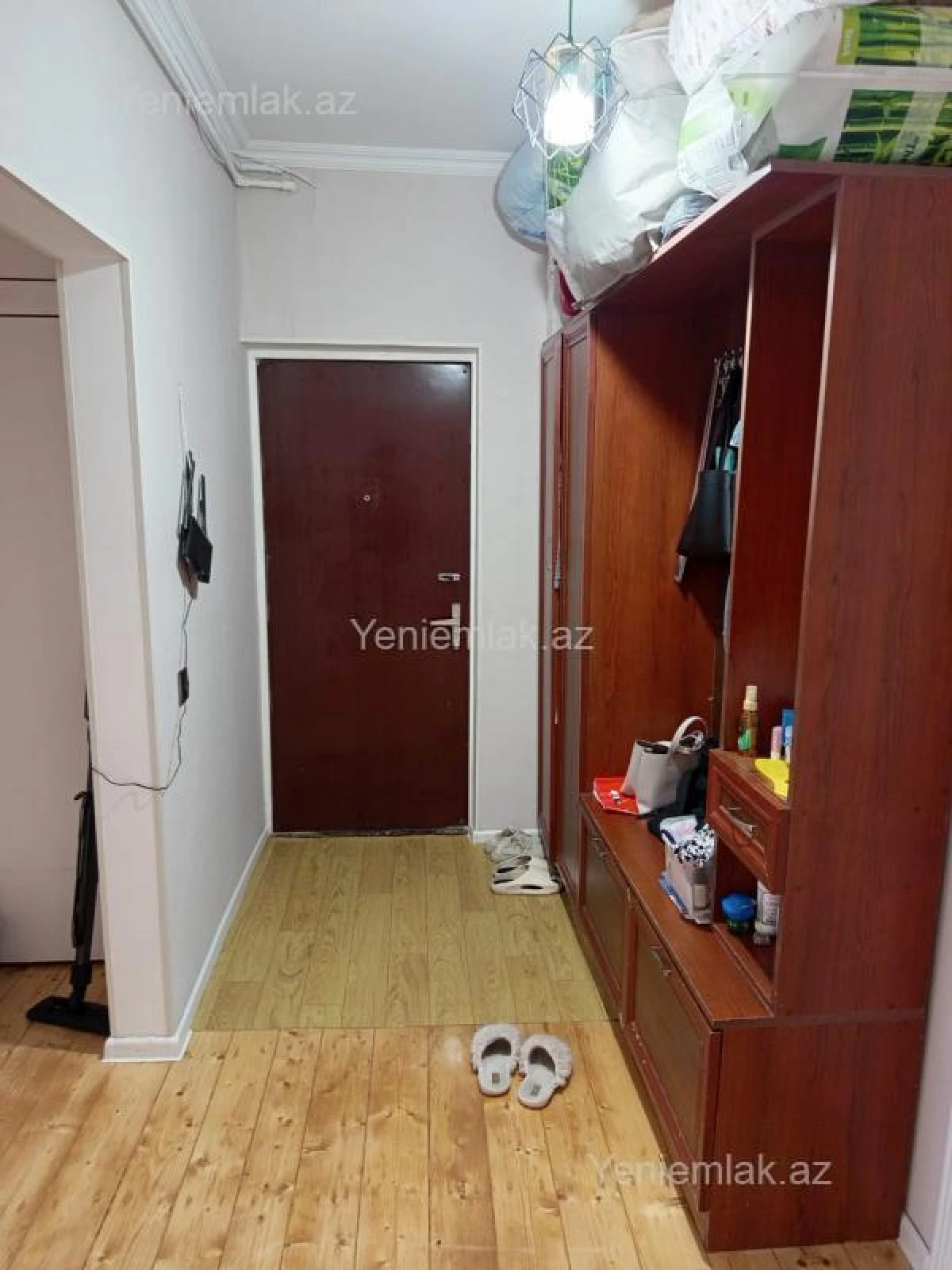Satılır 3 otaqlı köhnə tikili 74 m²